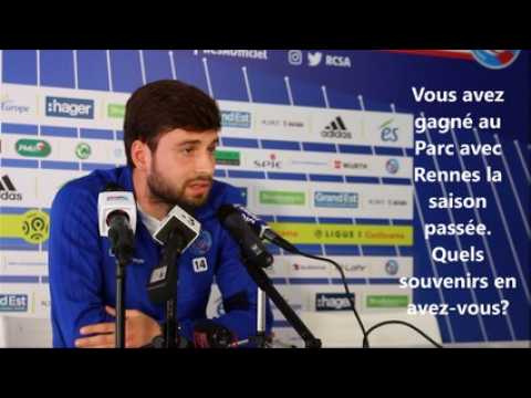 La conference de presse avant le déplacement du Racing à Paris