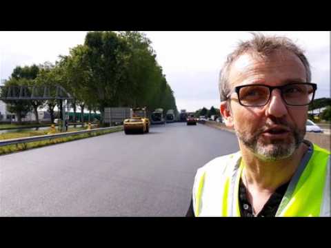 Réfection de la couche de bitume de lautoroute A35 à Strasbourg