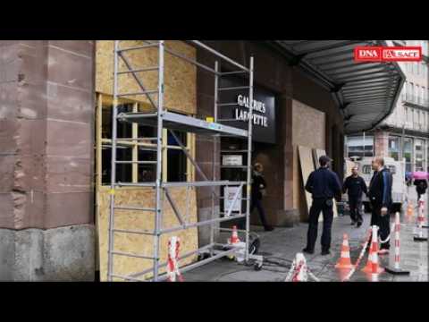 Gilets jaunes:  des commerces se barricadent au centre-ville de Strasbourg