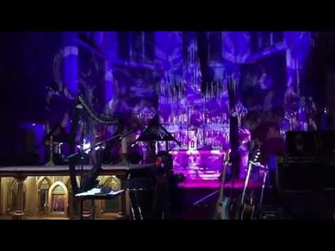 Ambiance dans l'église d'Obernai avant le concert de Laurent Voulzy