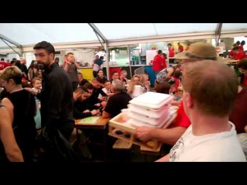 Vittel : ambiance à la foire aux grenouilles