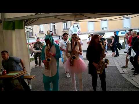 Ambiance à la foire aux grenouilles à Vittel