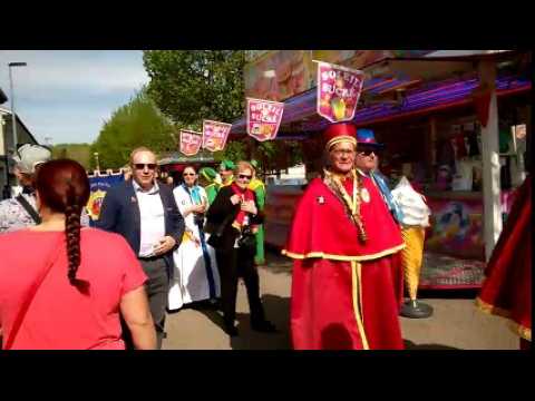 Défilé de la confrérie à  la foire aux grenouilles à Vittel