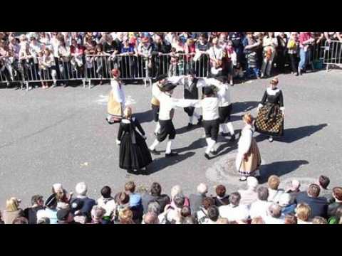 Ambiance toujours a la fete des...