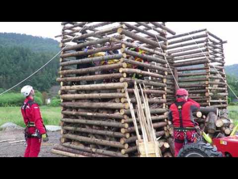 Vosges : la vidéo du sauvetage de l'homme tombé dans une...