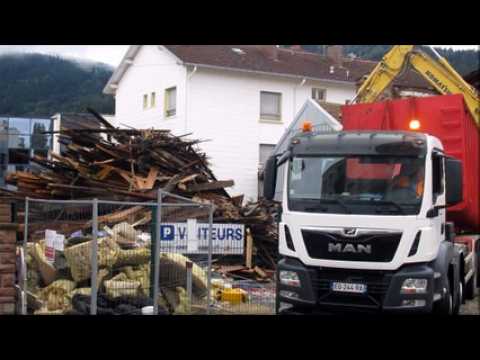 Démolition de l’ancien garage Breasch à Saint-Dié-des-Vosges