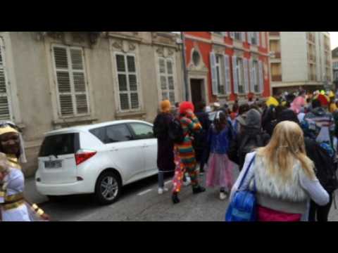 Epinal : les lycéens fêtent le Père Cent