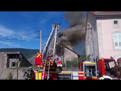 Remiremont : un feu détruit un hangar à paille et une dépendance