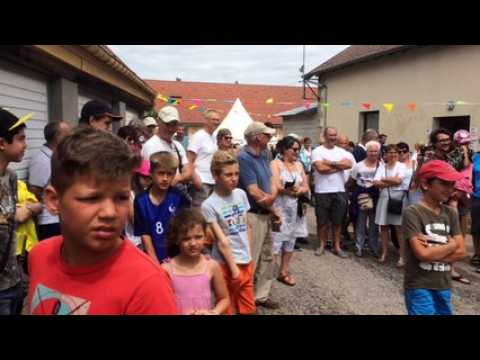 Concours du cri de cochon à Ruaux