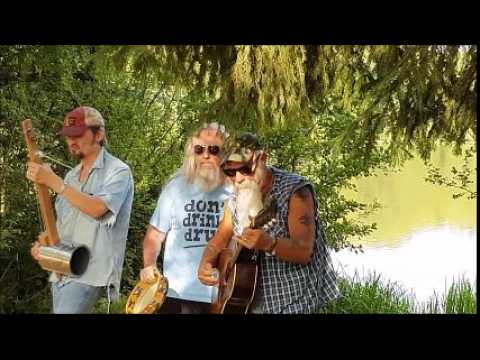 Seasick Steve s'amuse au bord du lac