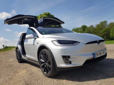 La Tesla Model X au banc d'essai