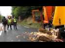 Poids lourd accidente dans le col de...