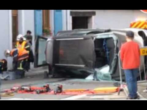 Accident spectaculaire a...