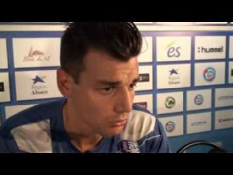 Football : un Racing toujours en...