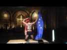 Une femen dans la cathedrale de... - Label : L'Alsace - Category : News