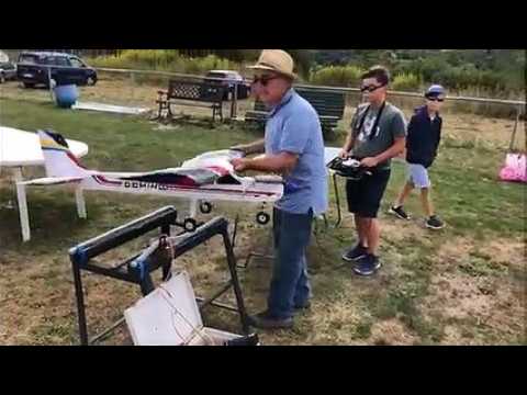 Raymond Litzenburger, président du club des Ailes Sarregueminoises, a formé six jeunes à l’aéromodélisme