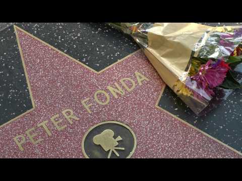 Peter Fonda fans pay tribute to the late actor in Hollywood