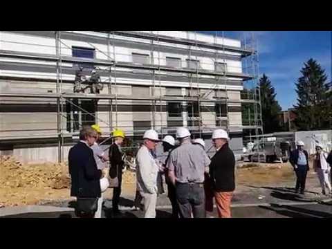 Le président du département, Mathieu Klein, en visite sur le chantier de reconstruction du collège de Homécourt