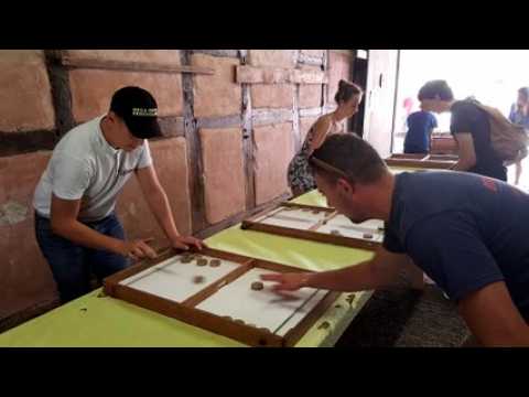 Tout jeu, tout flamm's : des jeux en bois et des tartes flambées