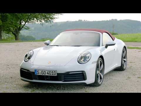 Porsche 911 Cabriolet Design in Carrara White Metallic