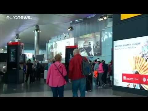 3D scanners to reduce queues at UK airports
