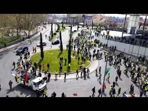 Acte XXII des Gilets jaunes à Roanne  un cortège sous haute surveillance