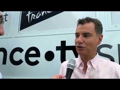 Le présentateur de France 2, Laurent_Luyat, livre ses pronostics lors du passage du Tour de France_2019