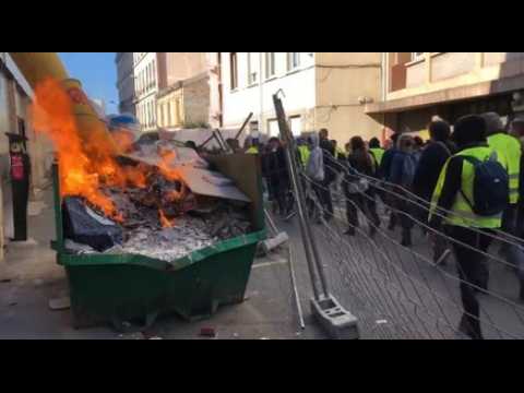 Au plus près de la manifestation des gilets jaunes à Saint-Étienne