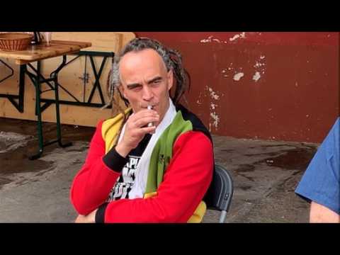 Sinsémilia face aux lecteurs du Progrès à Saint-Chamond pendant le festival La Rue des Artistes