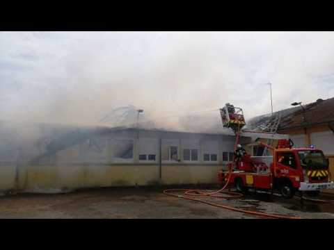 Un incendie ravage l'école de Pouilly-sous-Charlieu