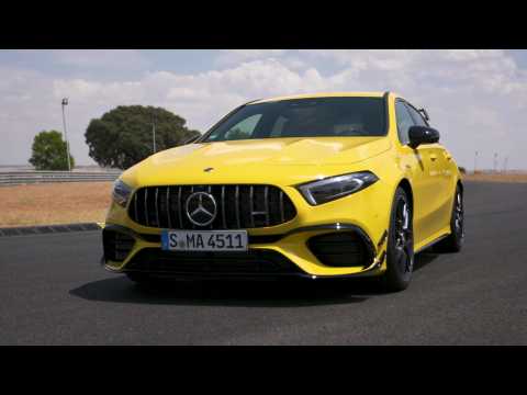 Mercedes-AMG A 45 S 4MATIC+ Design in Sun yellow