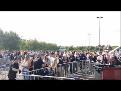 Les fans d'Orelsan et Nekfeu se pressent pour avoir les meilleures places