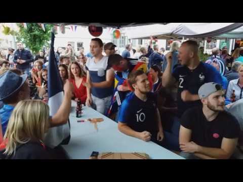 Joie après le but français au Paddock à Bar-le-Duc