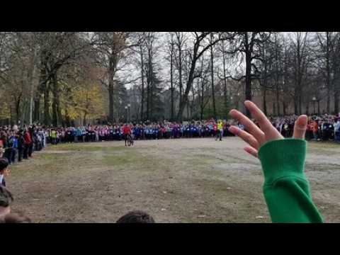 Le départ des benjamines au cross de l'UNSS 54