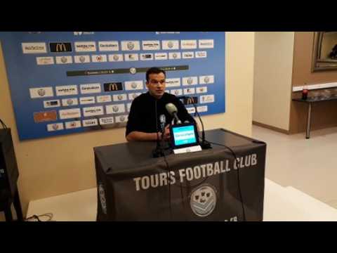 Le coach de l'ASNL Vincent Hognon en interview après la victoire à Tours