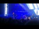 Johnny Hallyday chante "J'ai pleuré sur ma guitare" à Amnéville en novembre 2015