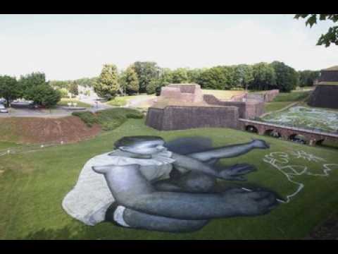 Eurockéennes : qui est Saype, l'auteur de la fresque sur herbe à Belfort ?