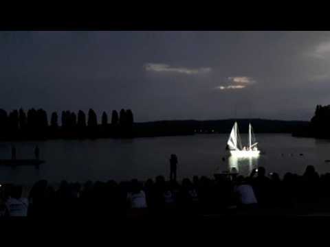 Spectacle sur l'eau à Vesoul