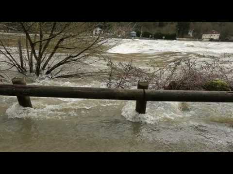 Besançon : la crue du Doubs en vidéo