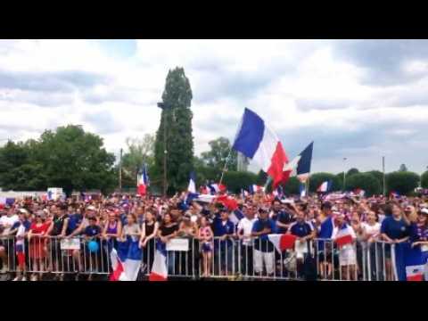 Finale de la coupe du monde : la Marseillaise depuis la fan zone de Montbéliard