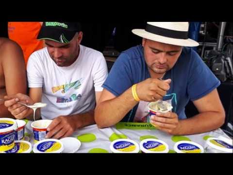 Larians-Munans Haute-Saône Concours du plus gros mangeur de cancoillotte
