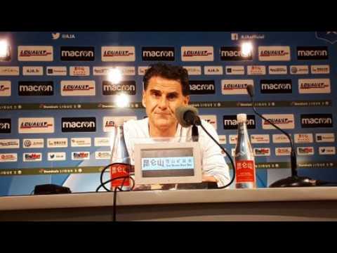 La conférence de presse à Auxerre du coach Didier Tholot après la quatrième défaite d'une ASNL lanterne rouge de L2