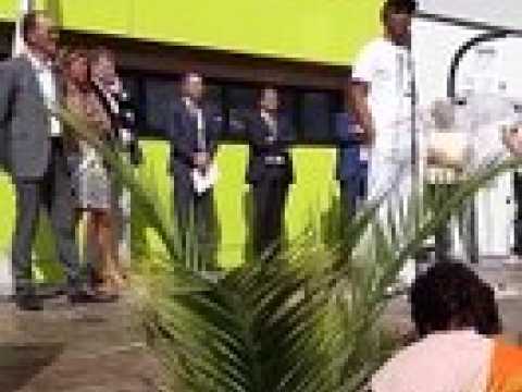 Yannick Noah inaugure Fête le mur Meuse à Bar-le-Duc