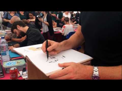 Livre sur la place Nancy Comment les auteurs de BD dédicacent