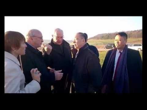 VIDEO : Meuse : Les Chinois d'Inesa decouvrent le site d'implantation de leur future...