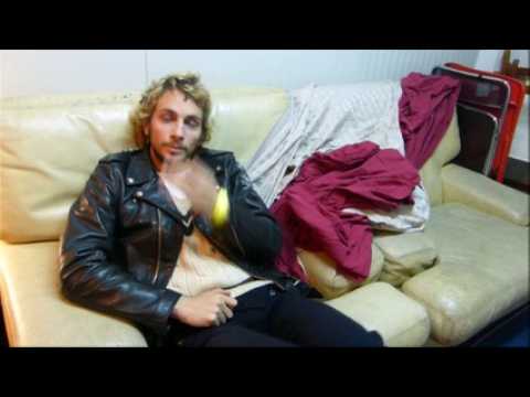 L'interview 3 mots de La Femme