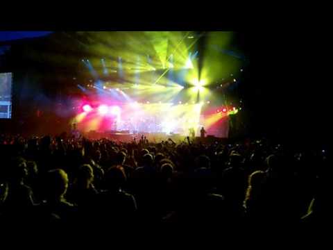 Eurockéennes Belfort Dernière chanson du concert Hubert Félix Thiéfaine ambiance dans la fosse