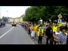 Le passage de la caravane du Tour de France vécu de l'intérieur