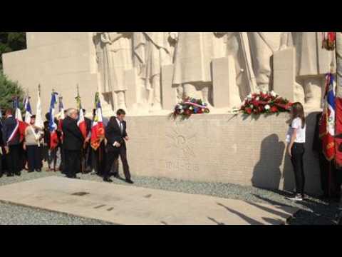 Manuel Valls est à...