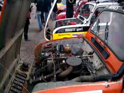 Nancy :  départ du 19e 4 L Trophy